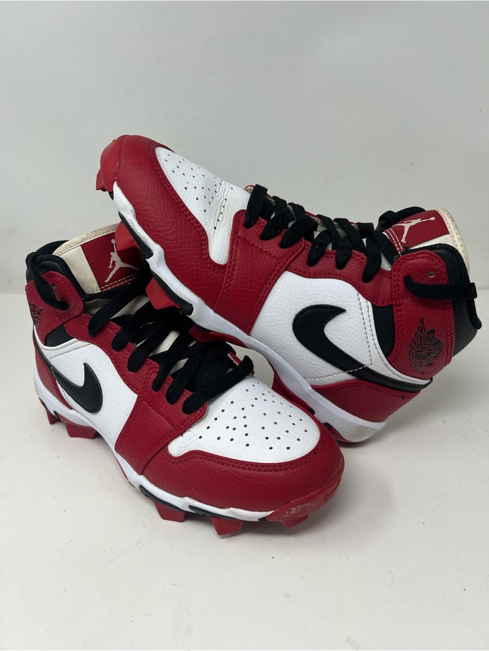 Jordan 1 Mid Multisport Cleat Chicago Red HF6883-106 Football Baseball 3.5 Youth